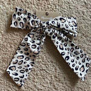 Madewell Ponytail Bow Hair Accessory